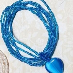 NEW Cute Blue beaded Heart Bracelet stretch Bracelet w Heart charm NWT
